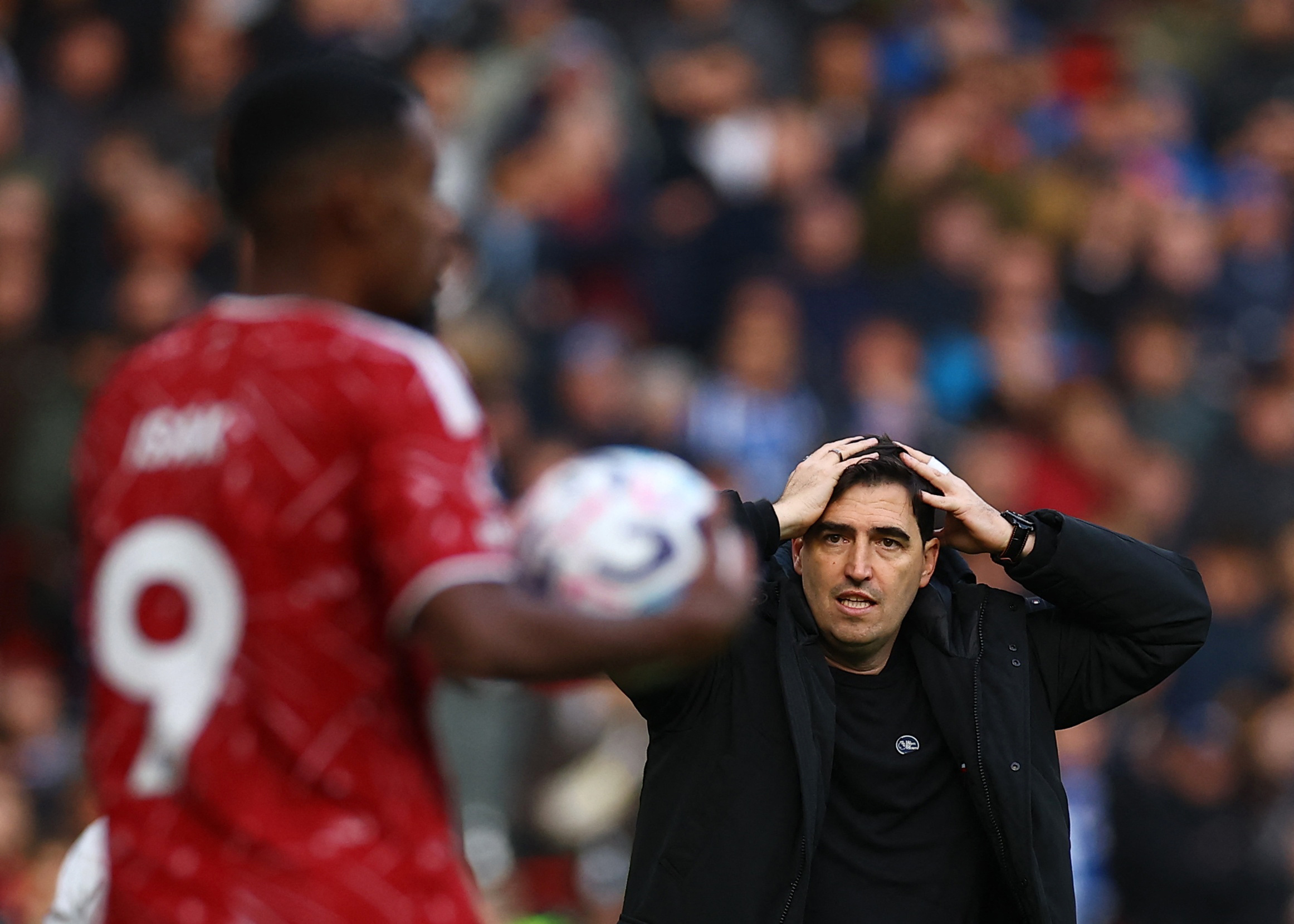cover Iraola says too soon for title talk as in-form Liverpool welcome Arsenal