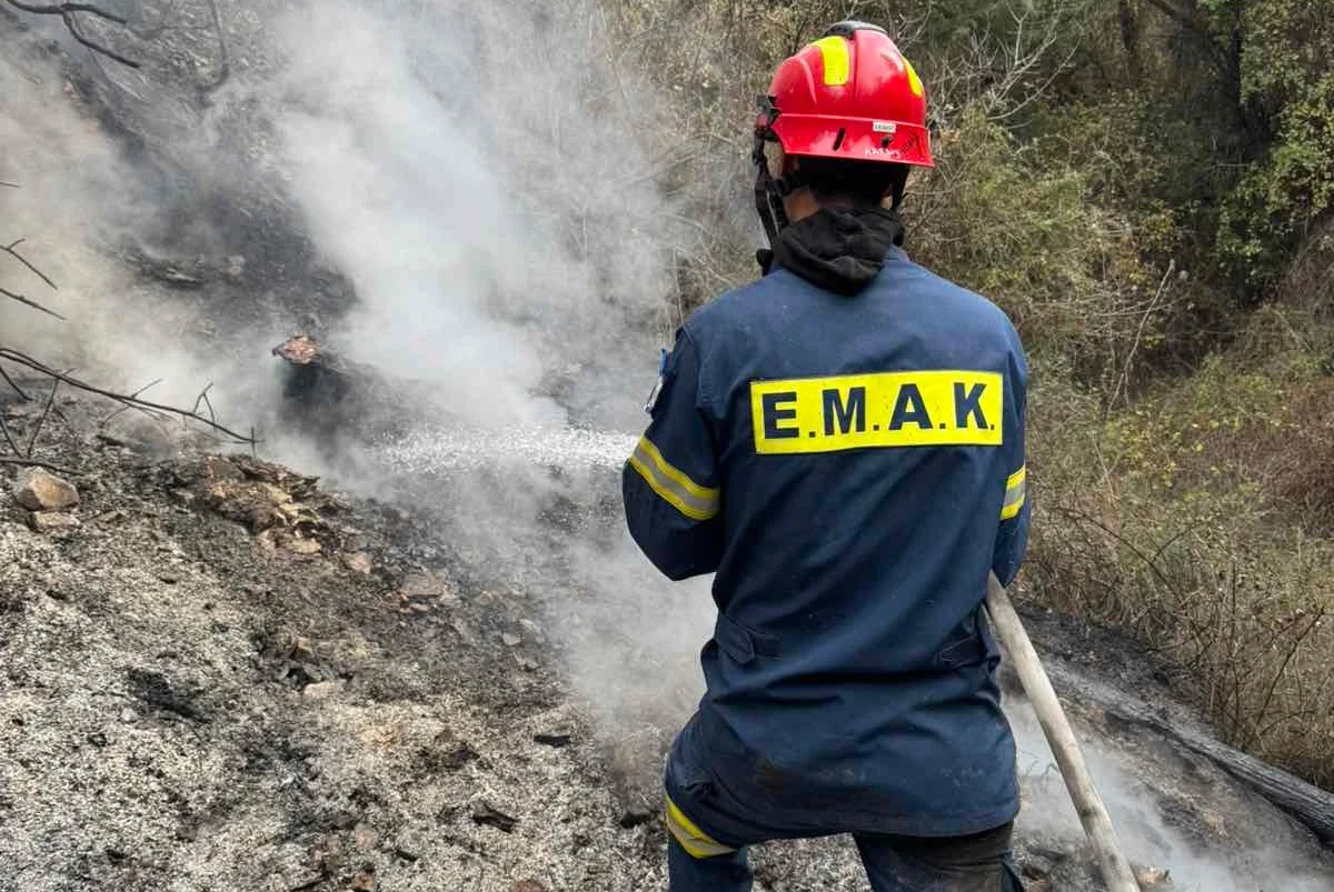 cover Genikes Insurance supports Fire Service with supplies and equipment