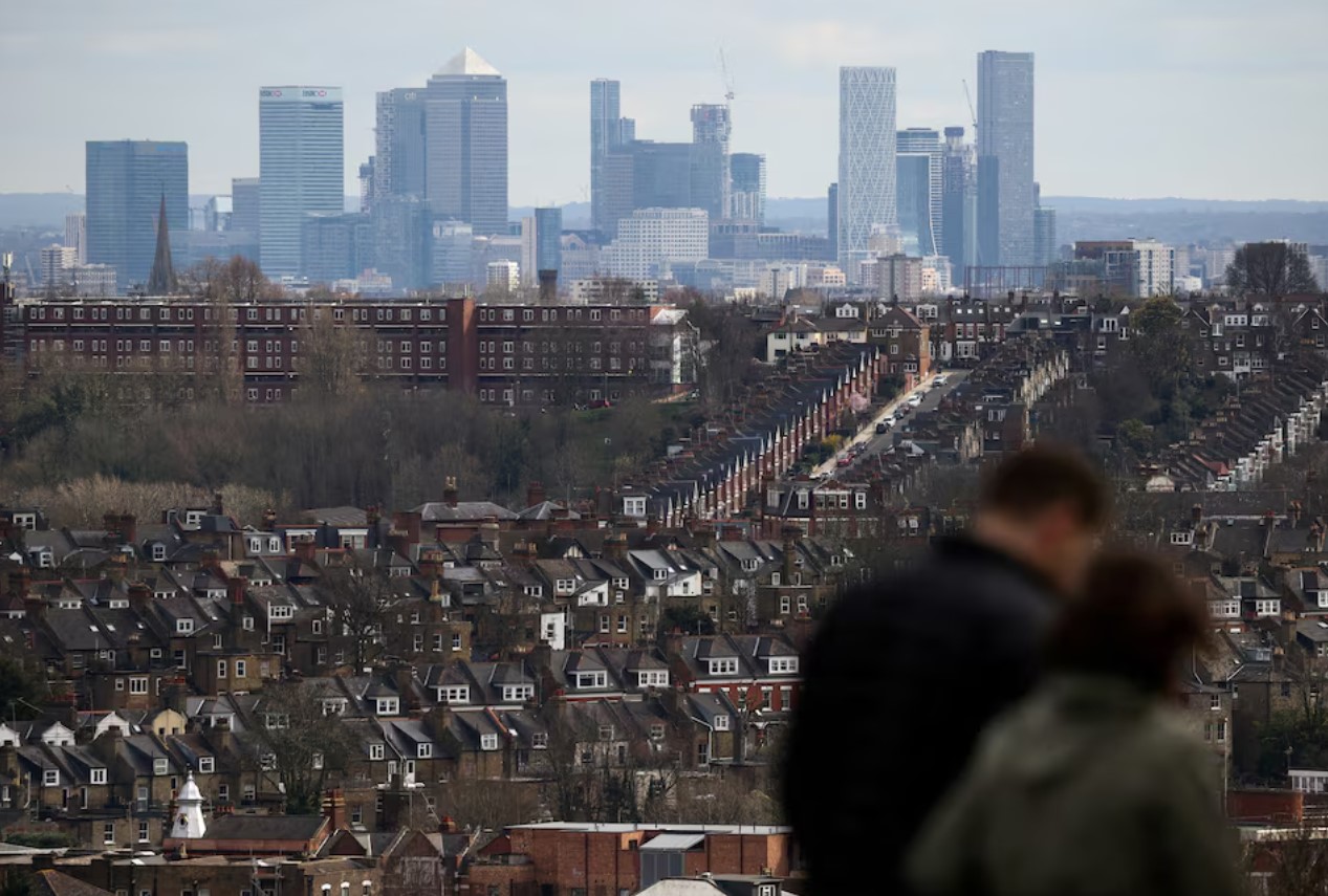 cover Higher interest rates expected to weigh on UK property market